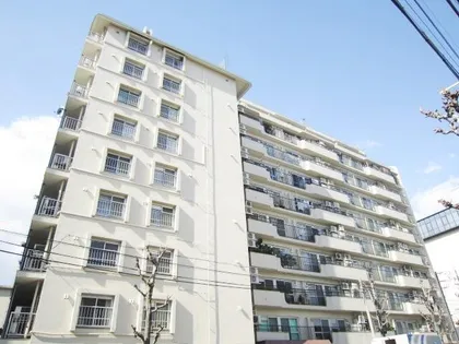 プラザ新大阪【1階】の外観