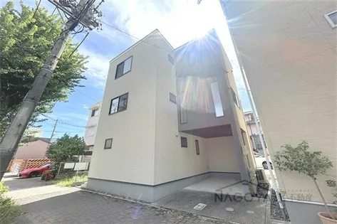 愛知県名古屋市北区芳野3丁目【一戸建】の外観