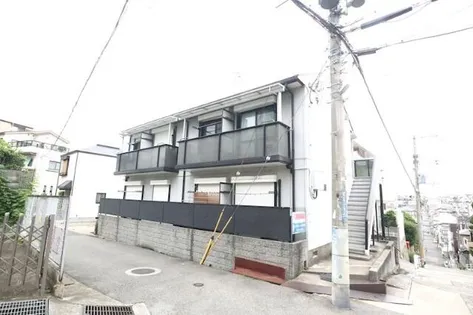 プラーフ西山の画像