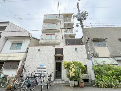 アース湯里【1階】の外観