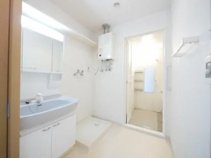 リバーサイドヒルズ西岡公園【2階】の内装