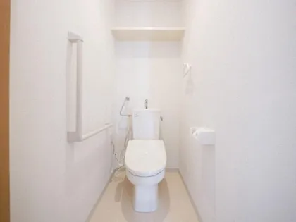 リバーサイドヒルズ西岡公園【2階】の内装