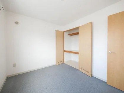 リバーサイドヒルズ西岡公園【2階】の内装