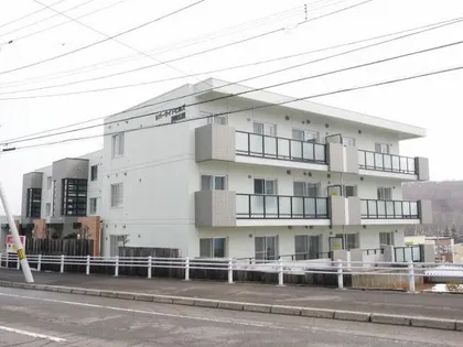 リバーサイドヒルズ西岡公園【2階】の外観