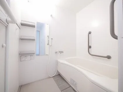 リバーサイドヒルズ西岡公園【2階】の風呂