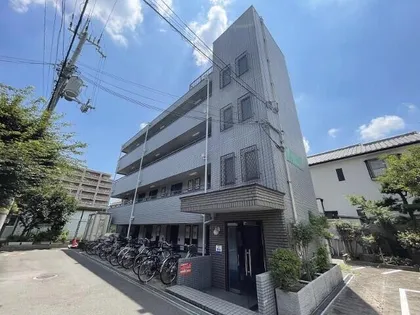 グリーングラス【1階】の外観