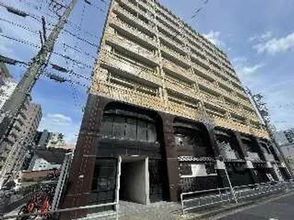 ラ・クール泉【3階】の外観