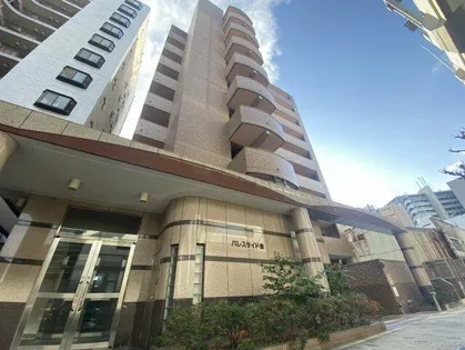 パレスサイド泉【7階】の外観