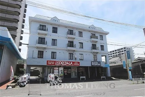 アビタシオン ドゥの画像