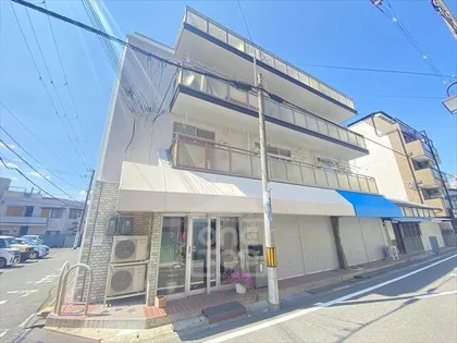 ヴェール摂津【4階】の外観
