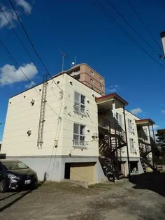 ファミリーハイツ北19条【2階】の外観