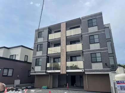 L’Orangeオランジュ【3階】の外観