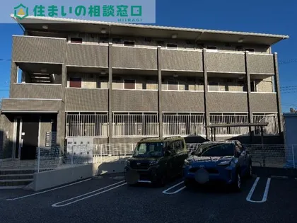 愛知県岡崎市明大寺町字衣下道【アパート】の外観