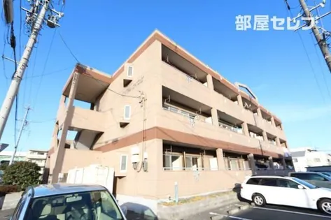 ロイヤルウィング【206号室】の外観