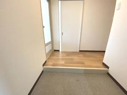 ハイムポーロニア【1階】の玄関