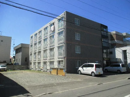 クリスタルヒルズの画像