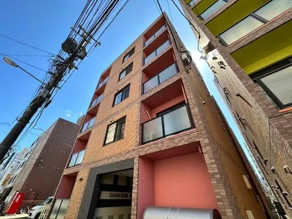 グランスター8【5階】の外観