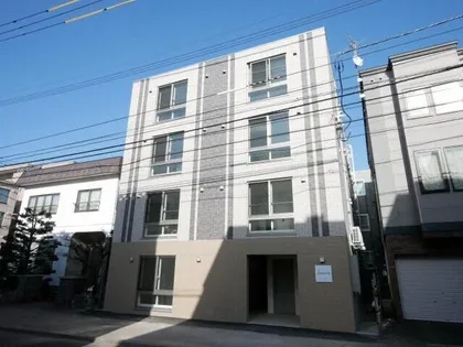 ルミナス山鼻【4階】の外観