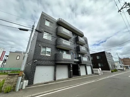 北海道札幌市西区二十四軒四条7丁目【マンション】の外観