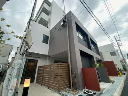 クルール尼崎【4階】の外観