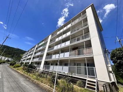 水無瀬青葉ハイツ12号棟【309号室】の外観