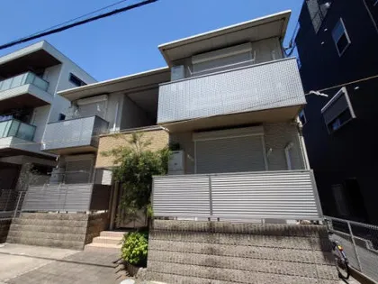 シャーメゾン岡本の画像