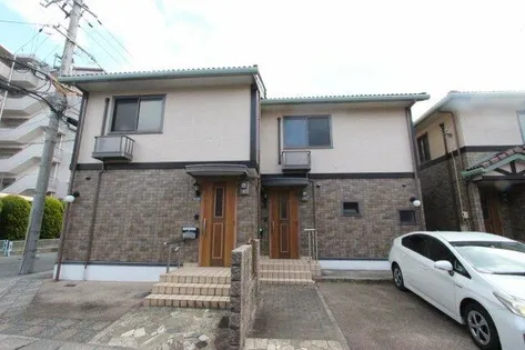 松山タウンハウスC棟の画像