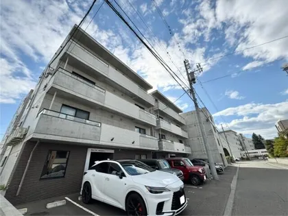 ブルーヒルト中の島の画像