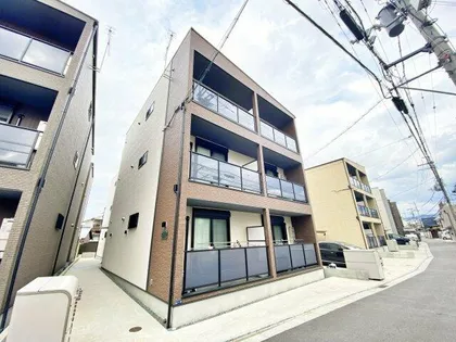 badge tomoi Est Ⅱ【3階】の外観