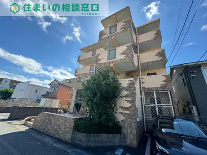 愛知県岡崎市上六名1丁目【マンション】の外観