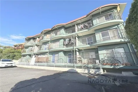 シャトー樹里【3階】の外観