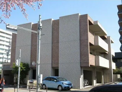 マルーン白壁【3階】の外観