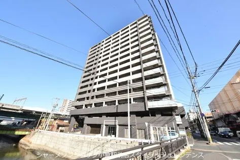 フェルト127【14階】の外観