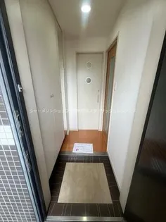 フェルト127【6階】の玄関