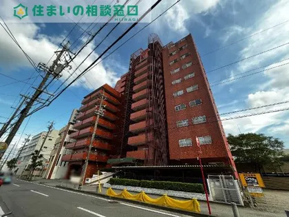 愛知県岡崎市材木町1丁目【マンション】の外観