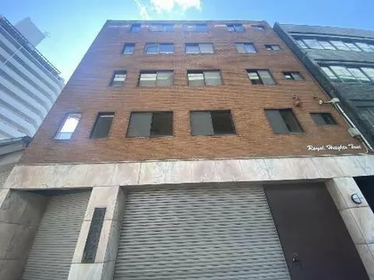 ロイヤルハイツタニ【3階】の外観