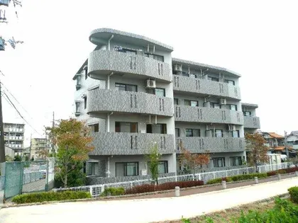 ファミール昆陽池公園【2階】の外観