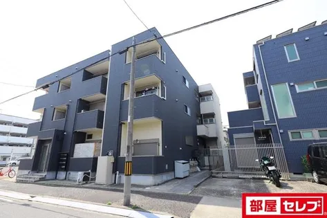 Kroc【1階】の外観