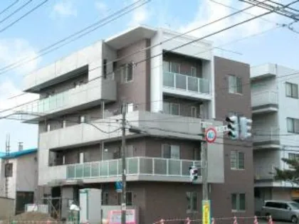 エスパス元町【3階】の外観