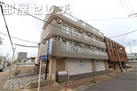 ラ・メゾンド・フローラ【303号室】の外観