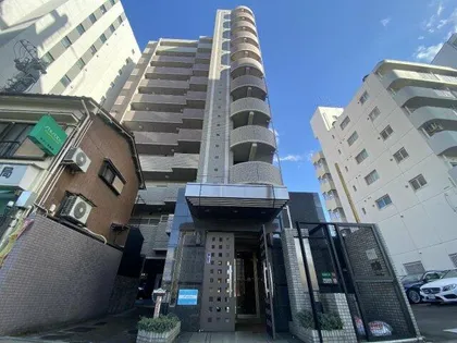 ラドーニ清水【10階】の外観