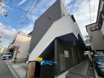 Cereja【1階】の外観