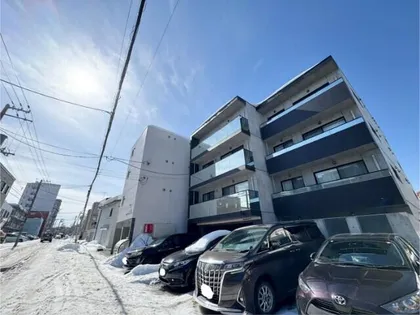 フェーラシュヴァル平岸【4階】の外観