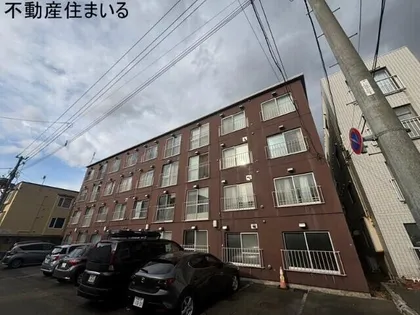 澄川3条ロイヤルハイツ【3階】の外観