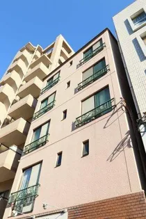 シャトラール【5階】の外観