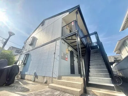 大阪府堺市堺区北三国ヶ丘町5丁【アパート】の外観