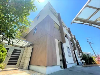 大阪府堺市堺区向陵中町1丁【アパート】の外観