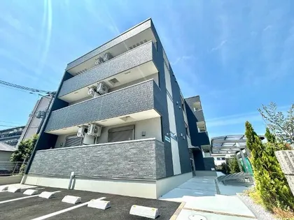 大阪府堺市西区鳳中町1丁【アパート】の外観