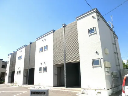 北海道札幌市豊平区福住二条6丁目【テラスハウス】の外観