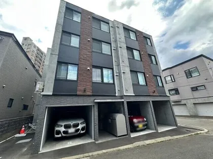 PRECIOUS MIYANOSAWAの画像